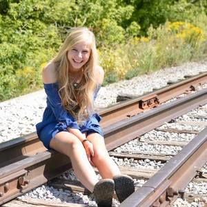 Meet your Posher, Lydia